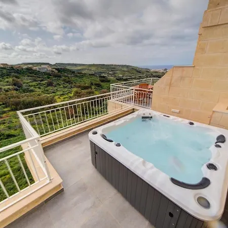 The Valley Collection - B26 - With Private Hot Tub * Xaghra