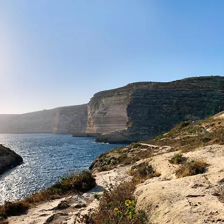 The Valley Collection - B26 - With Private Hot Tub